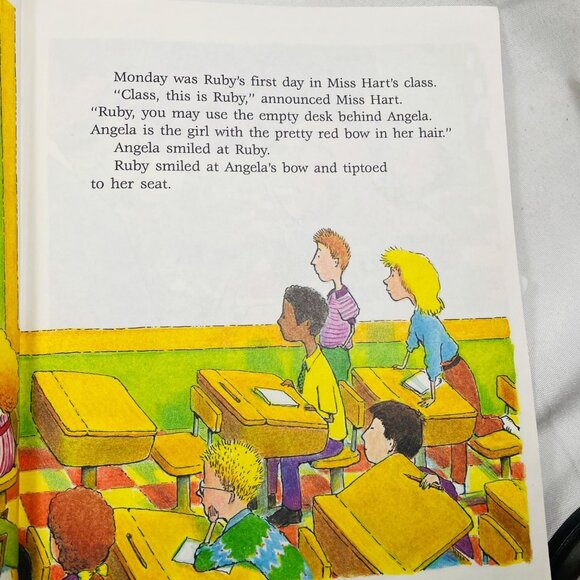 Ruby The Copycat Book & Cassette Set By Peggy Rathmann - Picture 9 of 13